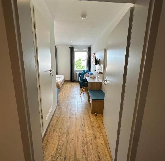 スタンダードルーム, Gasthaus Hotel Neue Post