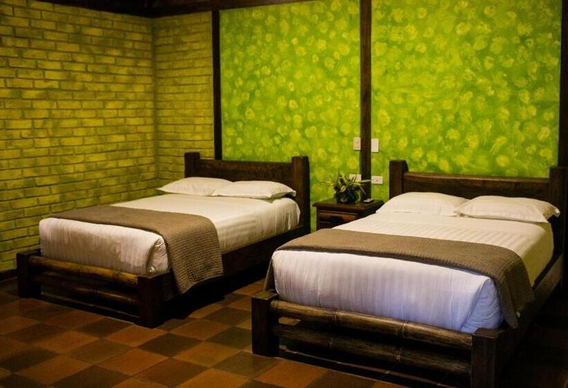 اتاق استاندارد سه نفره, Arrayan Y Piedra