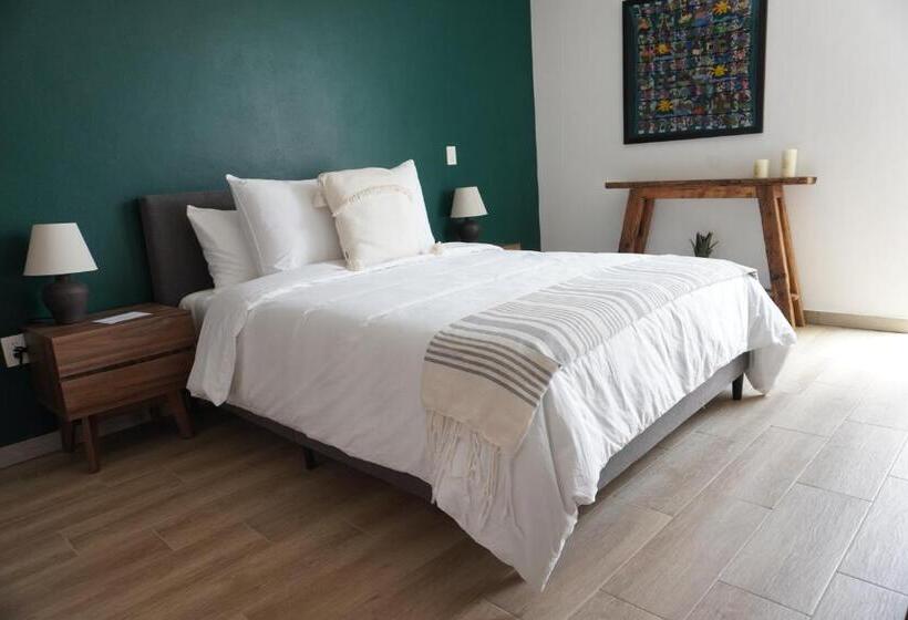 جناح جونيور مزوَّد بتراس, Casa Martina Guest House