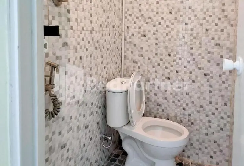 اتاق استاندارد یک نفره, Saijaan Guesthouse Unej Redpartner