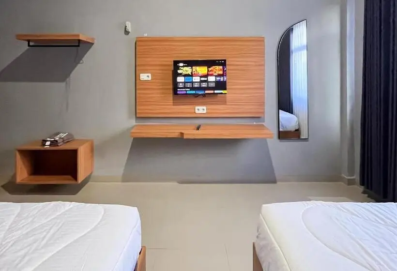 ファミリールーム, Reddoorz Plus At New Favour Hotel Gunung Dempo