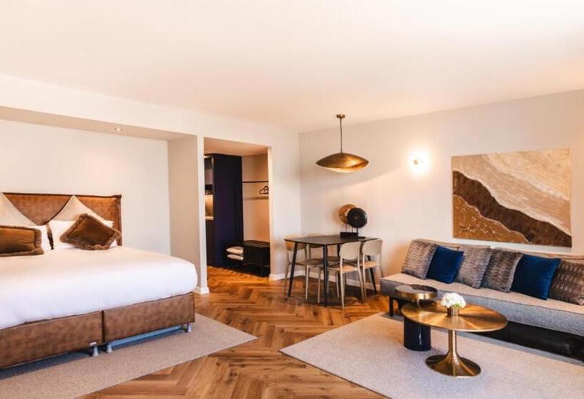 استودیوی استاندارد با چشمانداز دریا, ספרה אילת Sphera Eilat