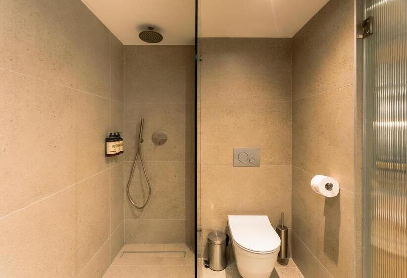 اتاق خانوادگی با چشمانداز کوه, ספרה אילת Sphera Eilat