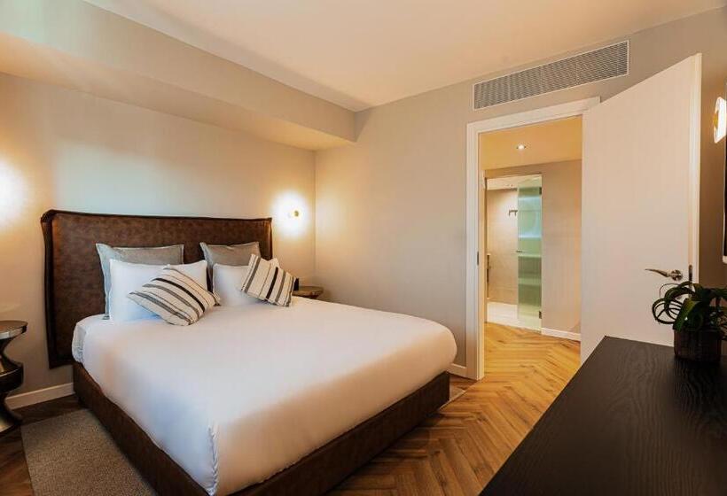 اتاق خانوادگی با چشمانداز کوه, ספרה אילת Sphera Eilat