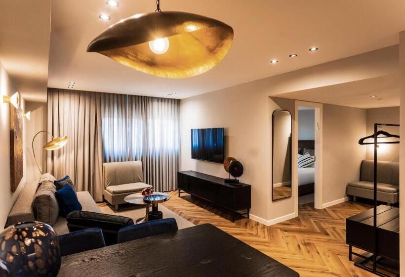 اتاق خانوادگی با چشمانداز کوه, ספרה אילת Sphera Eilat