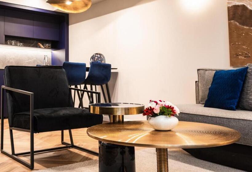 اتاق خانوادگی با چشمانداز کوه, ספרה אילת Sphera Eilat