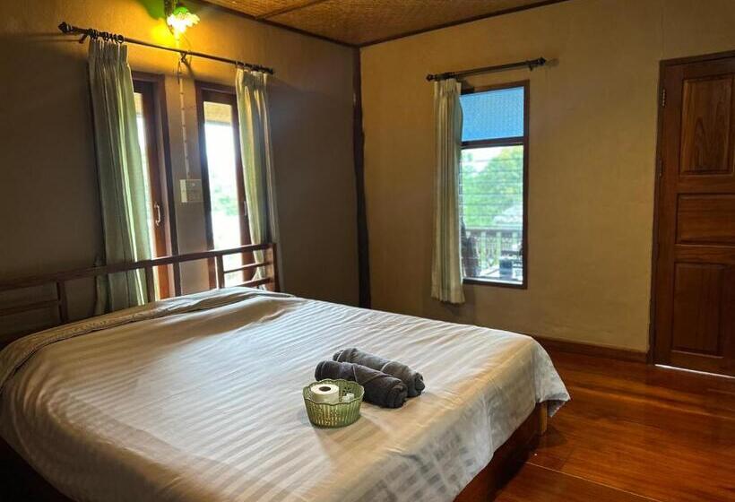 テラス付きスタンダードルーム, Fourtwoeight Pai Resort