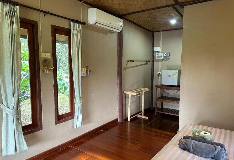 テラス付きスタンダードルーム, Fourtwoeight Pai Resort