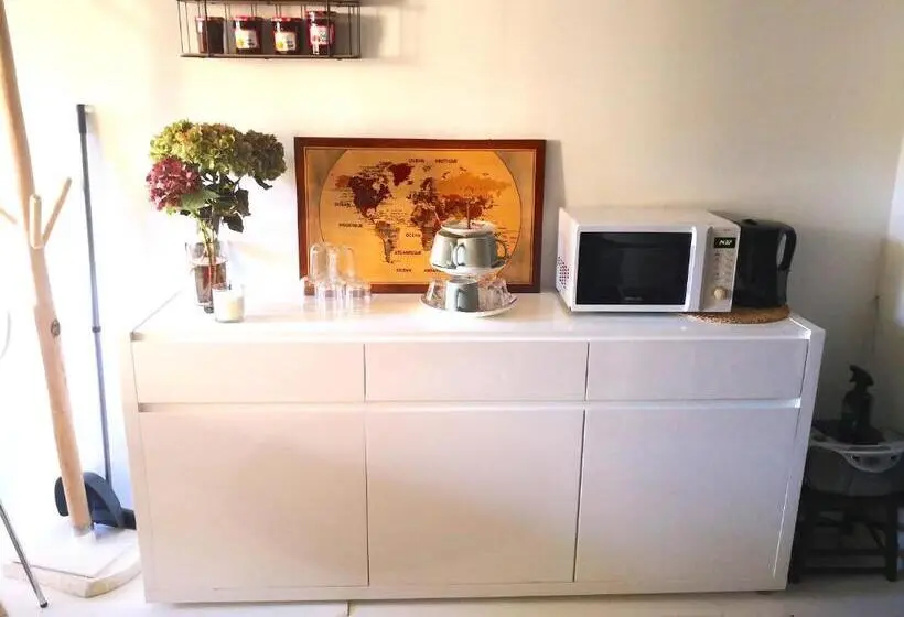 スタンダードルーム, Ma Maison Est La Vôtre