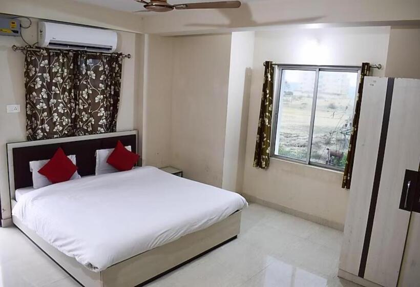 디럭스 룸, Grand Resort Puri Swimming Pool And Garden, Near Sea Beach And Temple Fully Air Conditioned