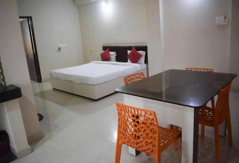 Четырехместный Номер Deluxe, Grand Resort Puri   Swimming Pool And Garden, Near Sea Beach And Temple Fully Air Conditioned