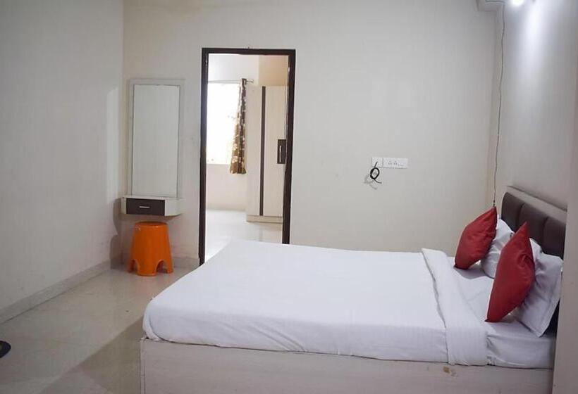 디럭스 4인 룸, Grand Resort Puri Swimming Pool And Garden, Near Sea Beach And Temple Fully Air Conditioned