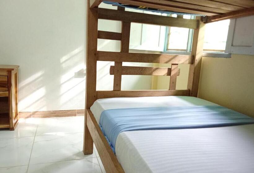 חדר סטנדרט לארבעה, Bamboo Rincon Del Mar