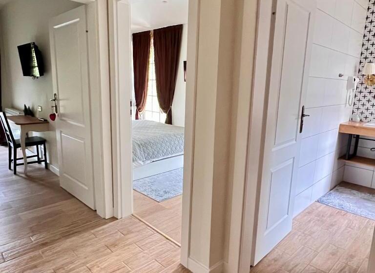 패밀리 룸 산 전망, Experiential Lodge Rooms