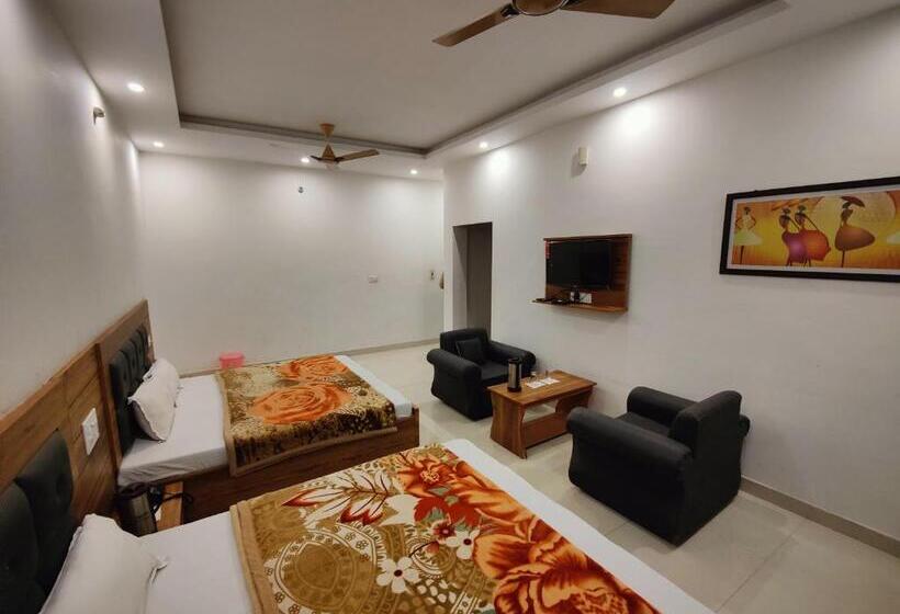 マウンテンビューファミリールーム, Alaknanda Motel & Restaurant