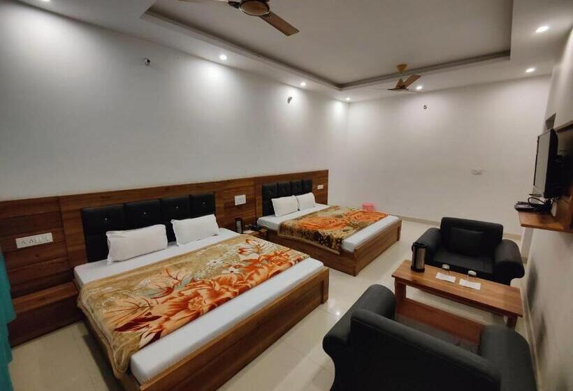 マウンテンビューファミリールーム, Alaknanda Motel & Restaurant