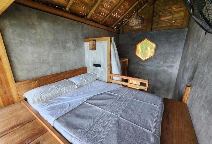 Triple Room Sea View, Rianda Hostal