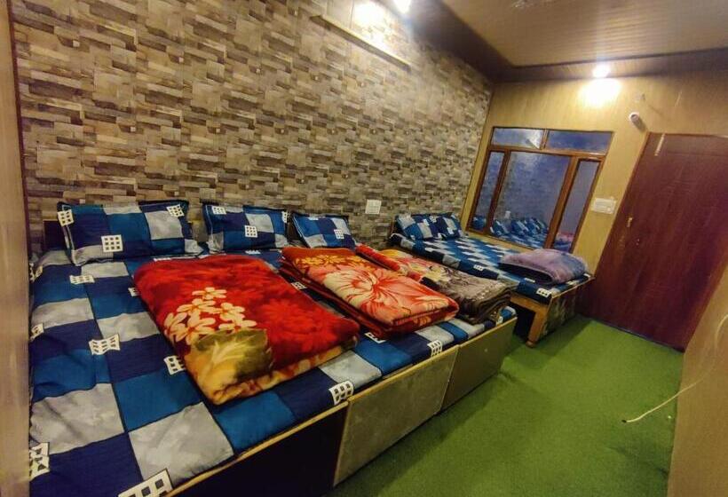 Четырехместный Номер Стандарт, Narayan Valley Resort