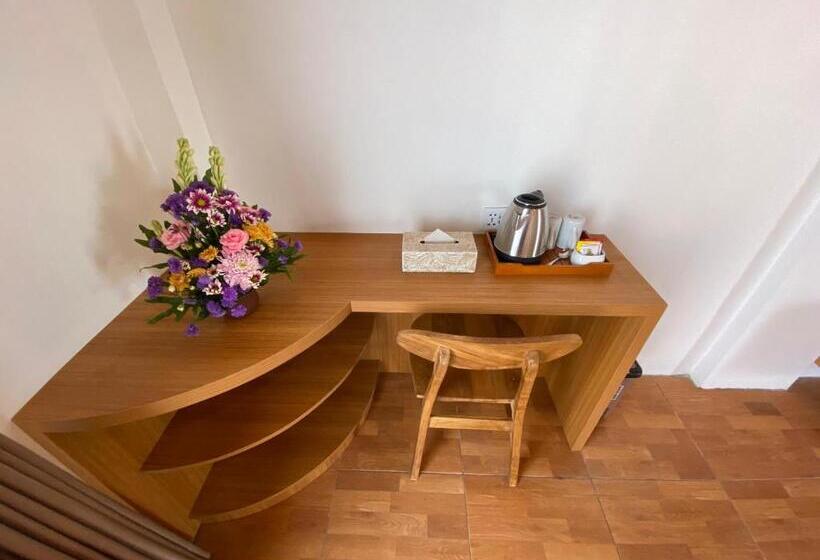 غرفة ديلوكس مزودة بشرفة, Made Canggu 77 Managed By Manara