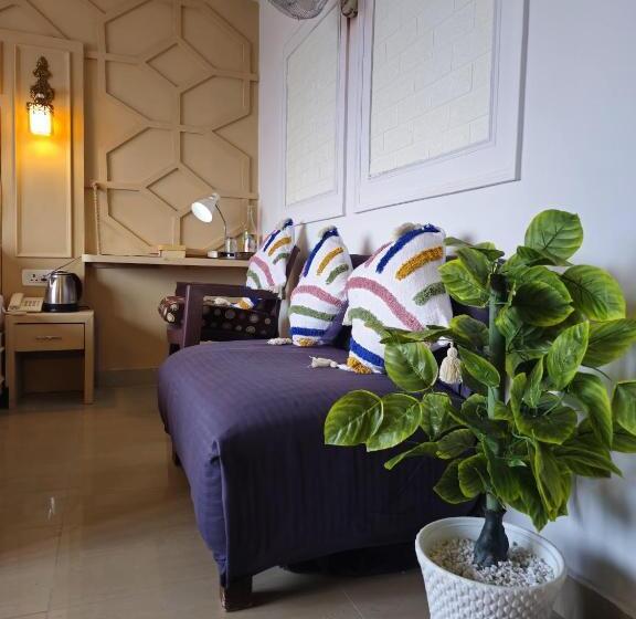 חדר דלוקס, Work Party Go