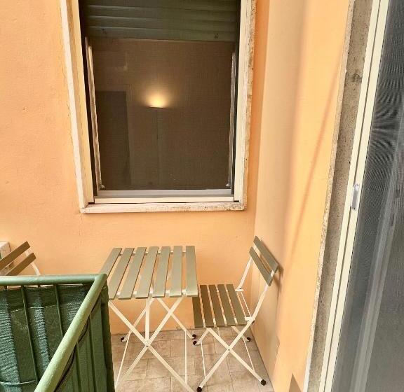 اتاق استاندارد چهار تخته, F&f Rooms