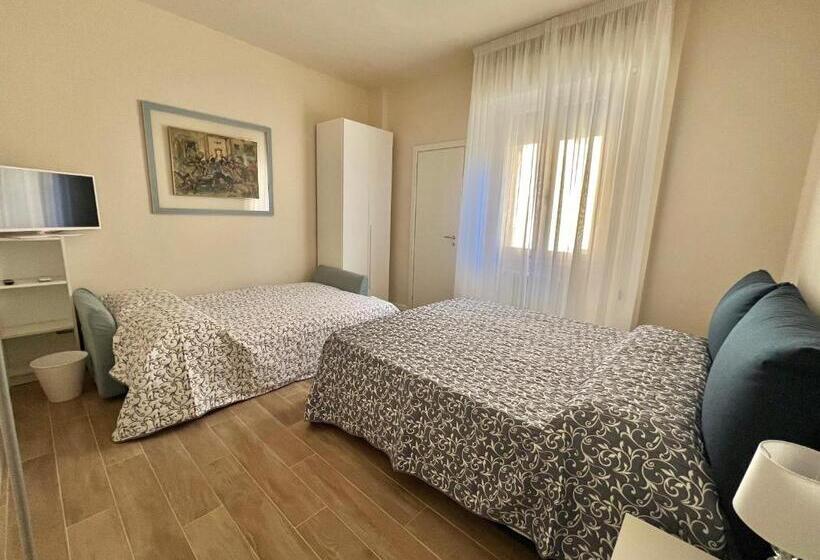 اتاق استاندارد چهار تخته, F&f Rooms