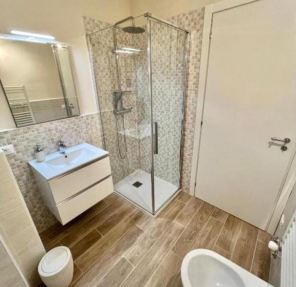 اتاق استاندارد سه نفره, F&f Rooms