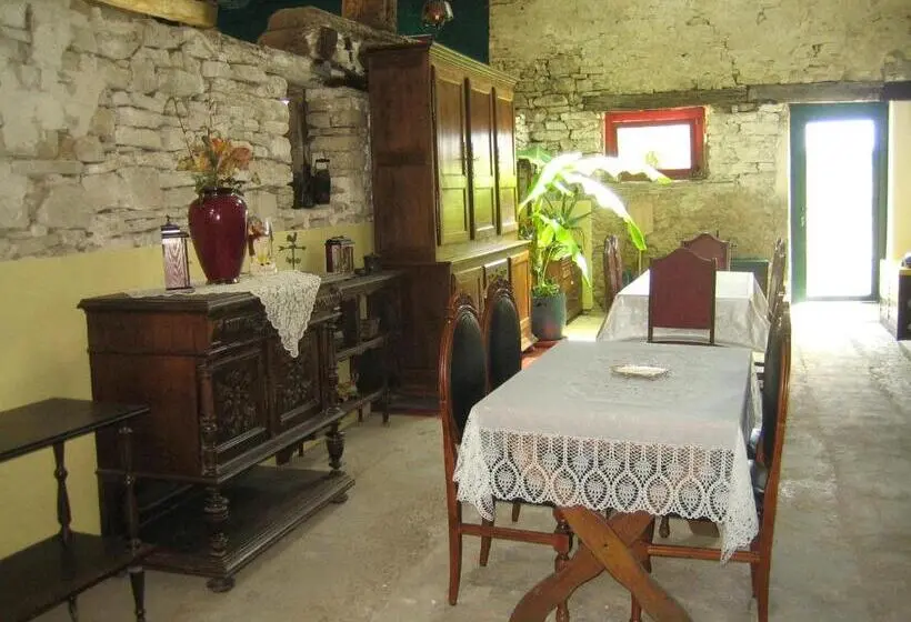 ４ベッドルームハウス, Gîte Et Grange à Jeux Du Bonhomme Bouton