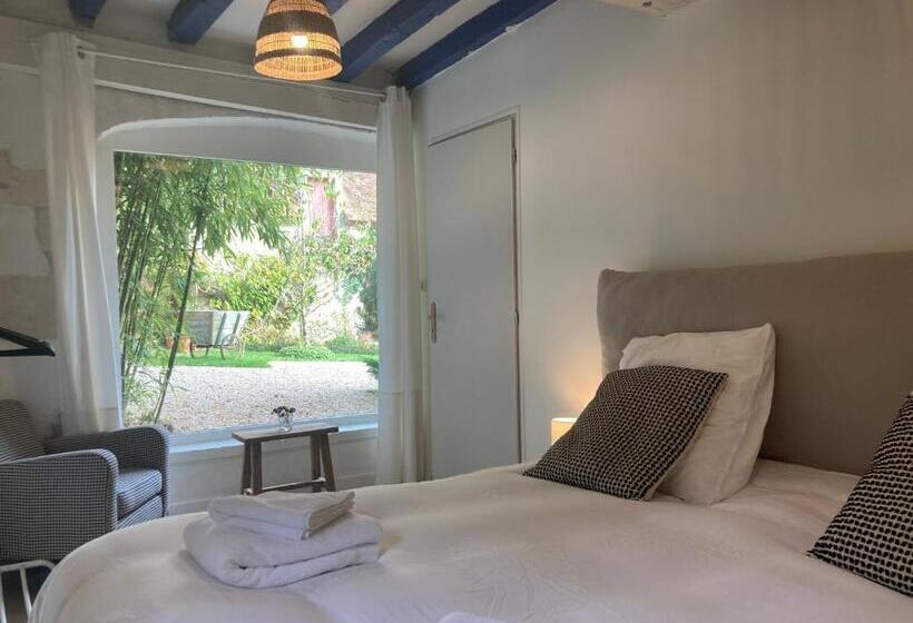 غرفة عائلية مطلّة علي الحديقة, Le Jardin De Marie La Maison D Hôtes Sancerre