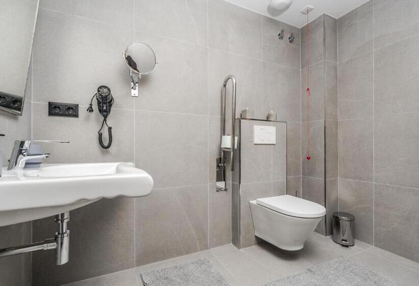 장애인을 위한 스탠다드 룸, Marina Beach 38 Denia