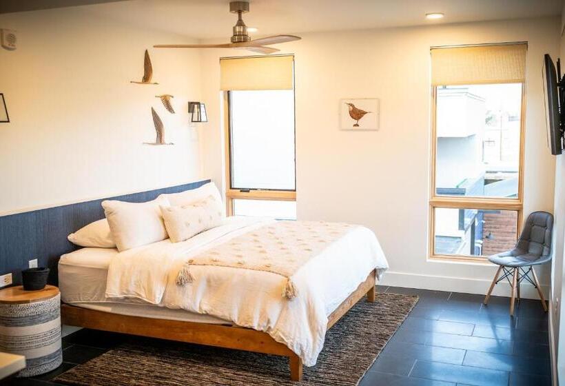 带2个卧室的套房, Shorehouse