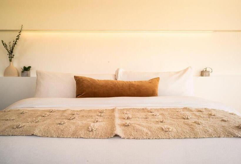 行政套房, Shorehouse