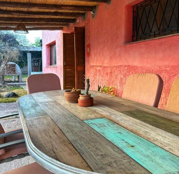 غرفة قياسية, La Gertrudis Posada De Campo