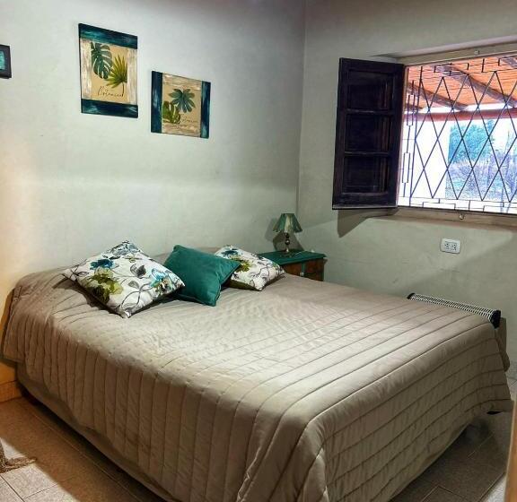 غرفة قياسية, La Gertrudis Posada De Campo