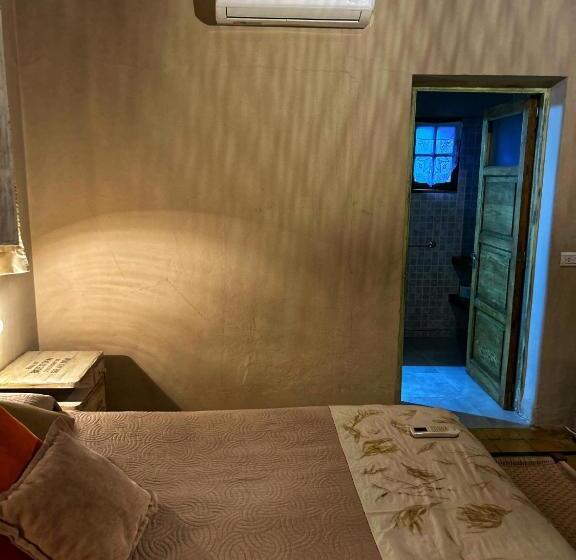 غرفة قياسية, La Gertrudis Posada De Campo