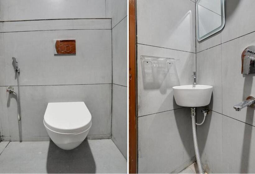 חדר קלאסי לשלושה, Townhouse Shamshabad Near Airport