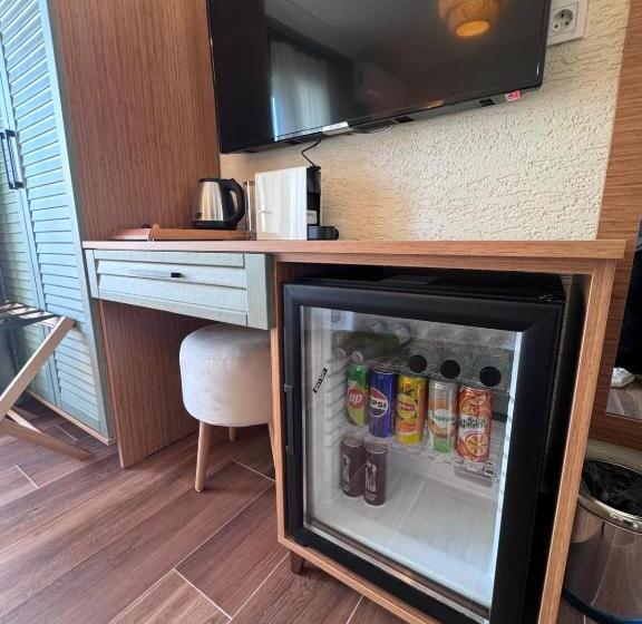 חדר דלוקס עם מרפסת נוף לים, Ados Otel