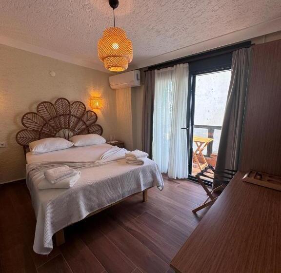 Номер Deluxe Вид на Море с Балконом, Ados Otel