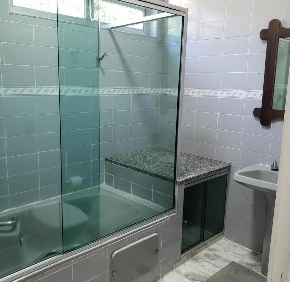 سوییت لوکس, Pousada Monte Gerizim