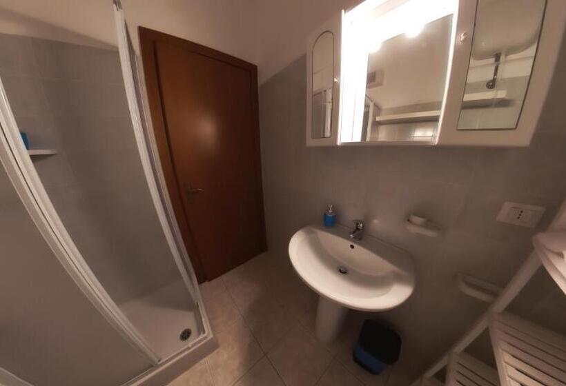 חדר סטנדרט לשלושה, Nel Bosco Di Giove   Albergo Diffuso