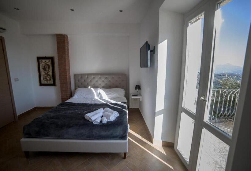 Семейный Номер, Residenza Lucio Alfio