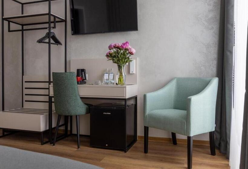 חדר סטנדרט נוף לגינה, Boutique Hotel Weisses Haus Art