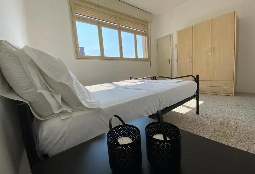 スタンダードルーム, Meet Hostel Cervia
