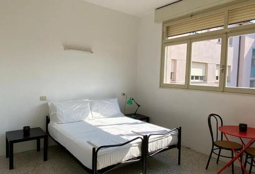 スタンダードルーム, Meet Hostel Cervia