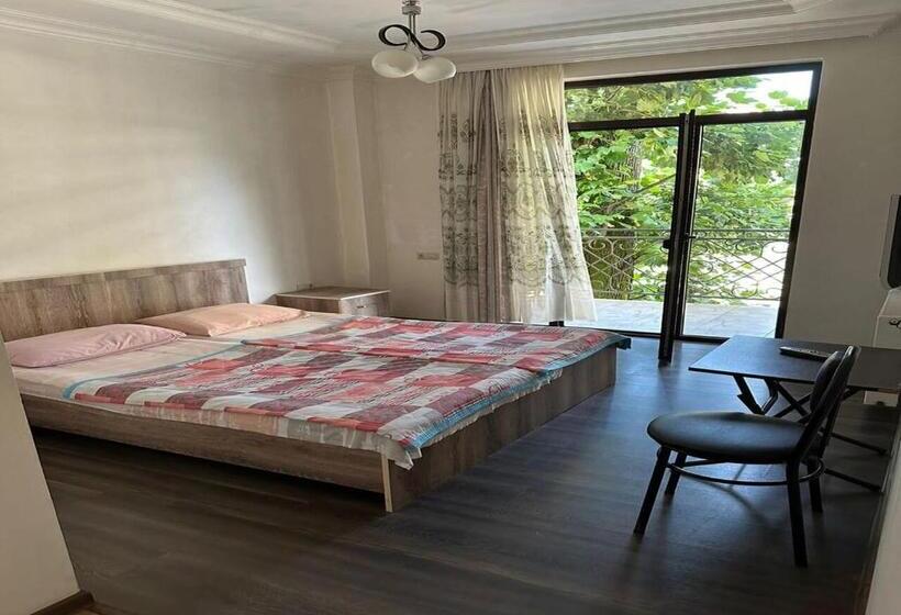 اتاق استاندارد, House 211