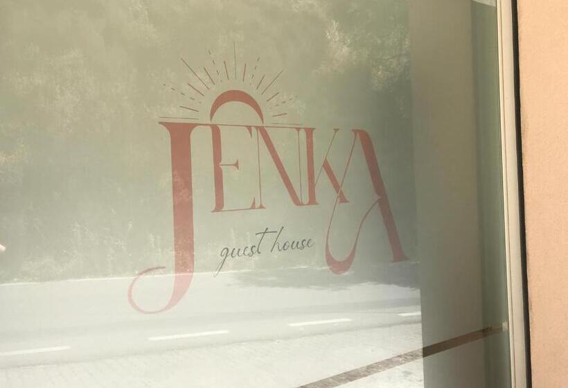 标准间, Jenka
