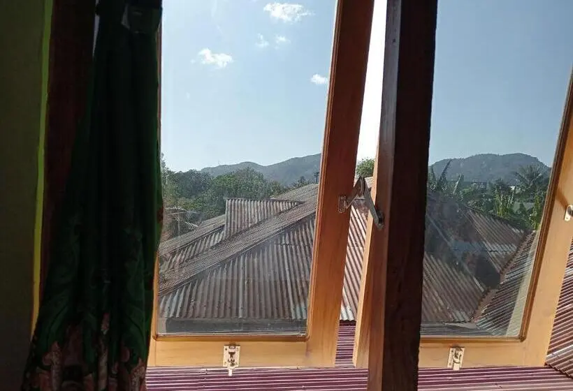 اتاق استاندارد با چشم‌انداز کوهستان, Yusilver Guest House