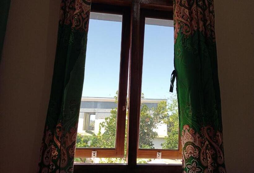 Номер Стандарт с Балконом, Yusilver Guest House