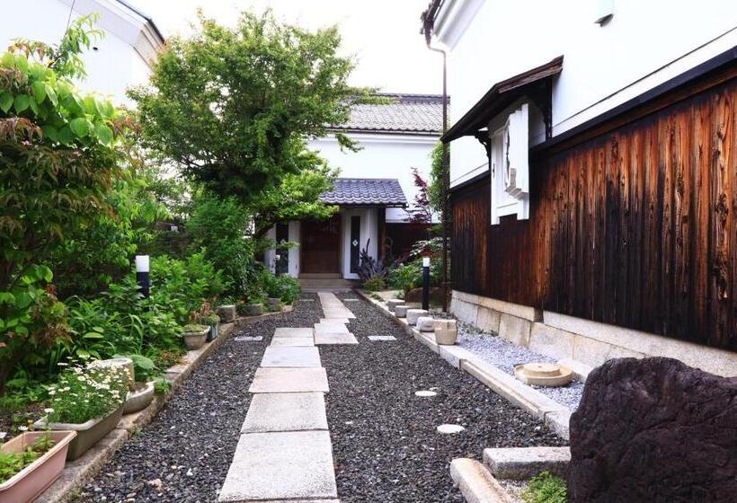 침실 3개 빌라, 旗籠白忠