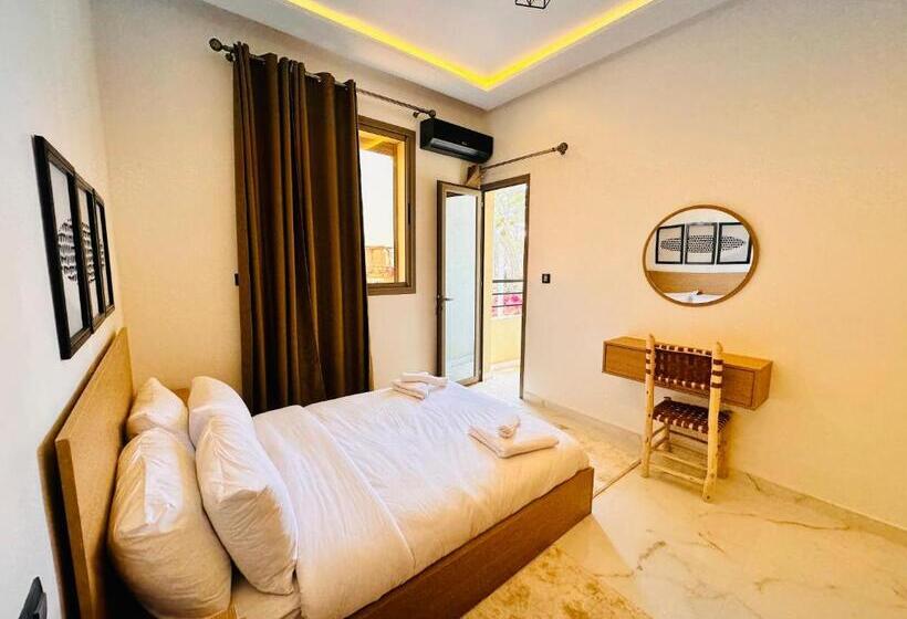 带城市景观带一个卧室的公寓, Salty Holiday Apartments